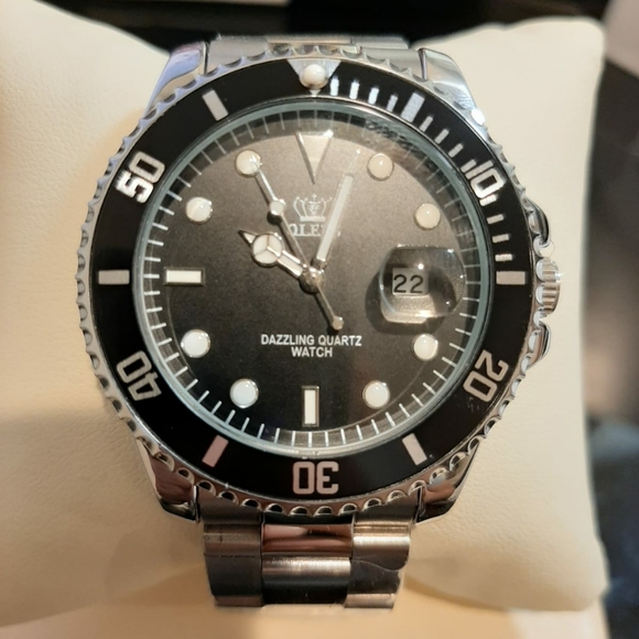 Watch - Picture 5 of 6